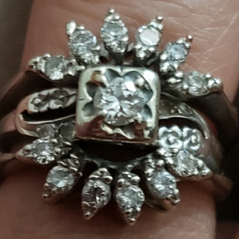 Diamond ring size 6 - Picture 5 of 7